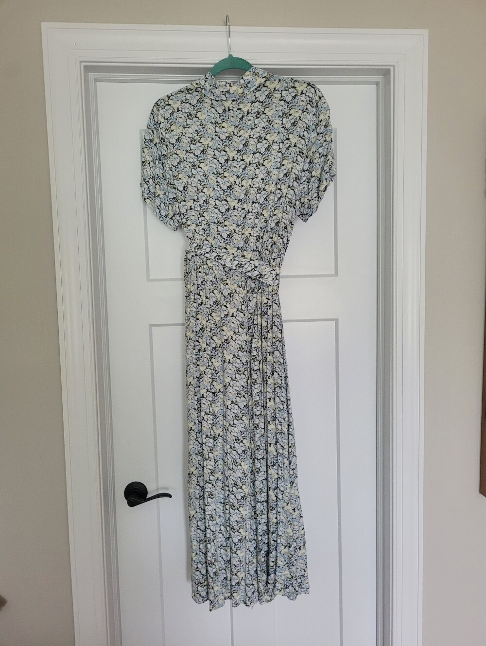 H&M maxi Shirt Dress With Tie Waist - Picture 6 of 6